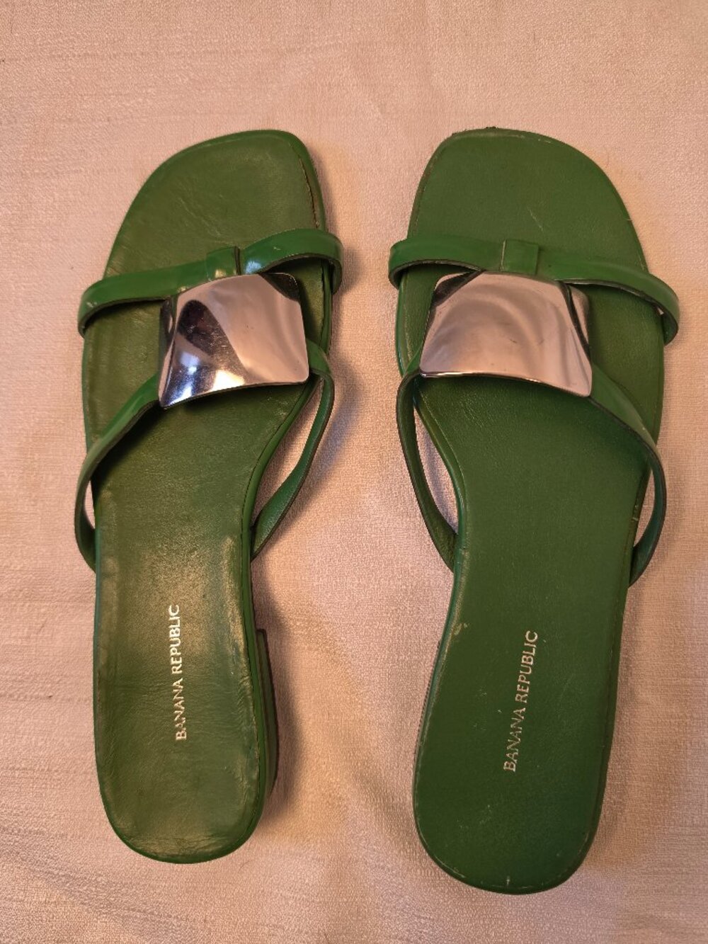 Vintage Banana Republic Green & Silver Summer Sandals Size 6